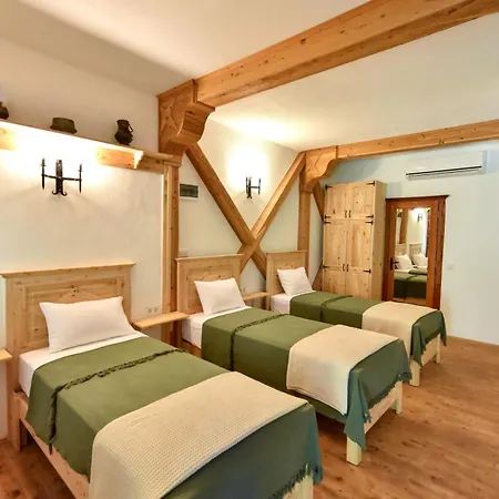 ホテル Pyramid Boutique *