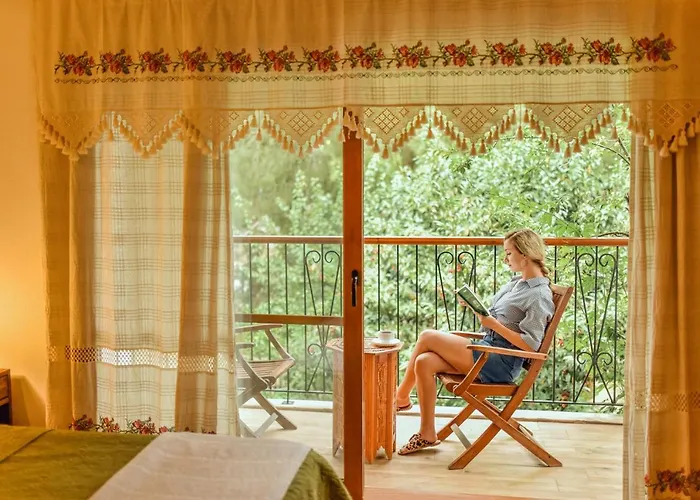 Pyramid Boutique * Kayakoy