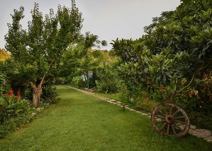 Pyramid Boutique * Kayakoy