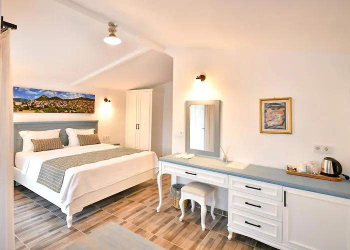 Pyramid Boutique Hotel