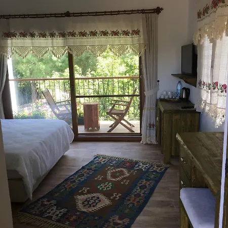 Pyramid Boutique מלון Kayakoy