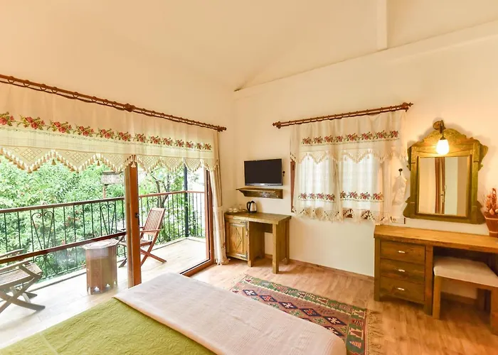 Pyramid Boutique * Kayakoy