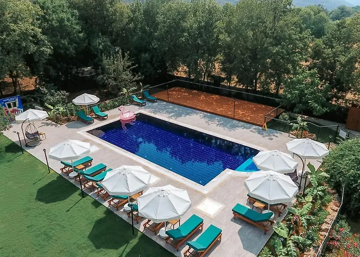 Pyramid Boutique * Kayakoy